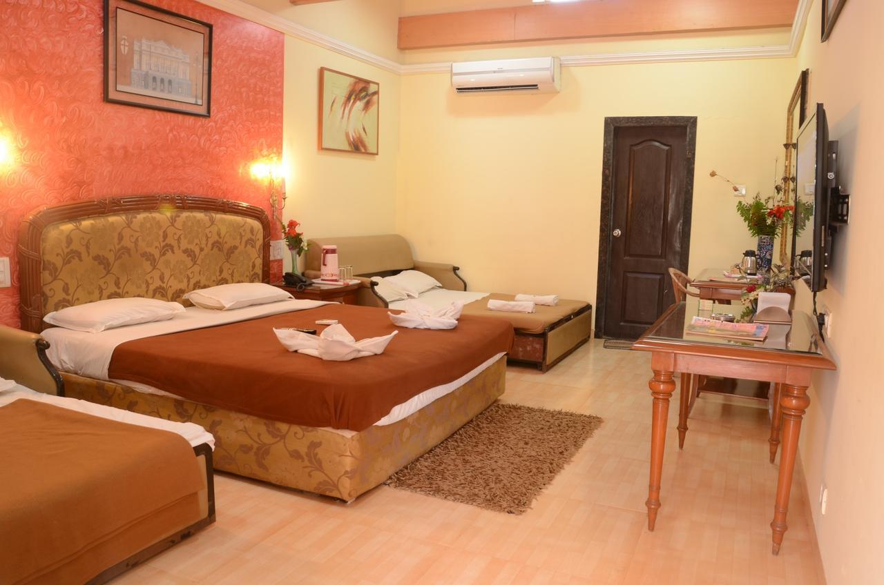 Neetas Shanti Villa Mahābaleshwar Esterno foto