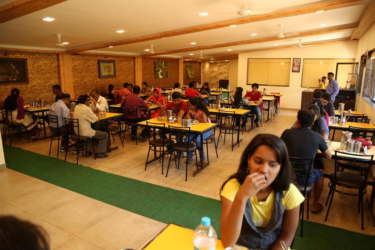Neetas Shanti Villa Mahābaleshwar Esterno foto